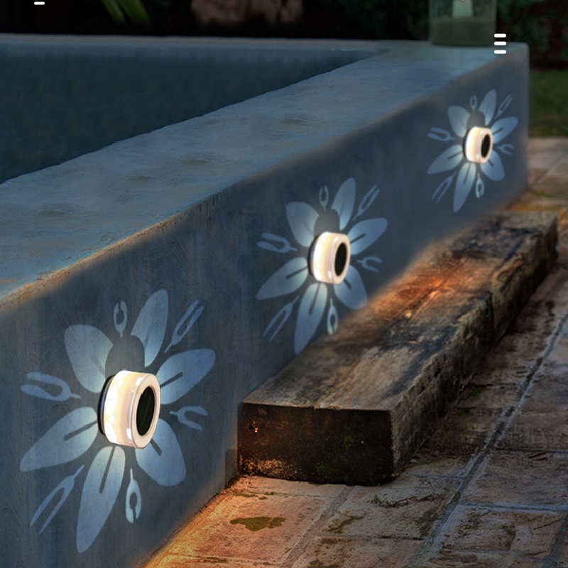 Lampa solara cu proiectie floare